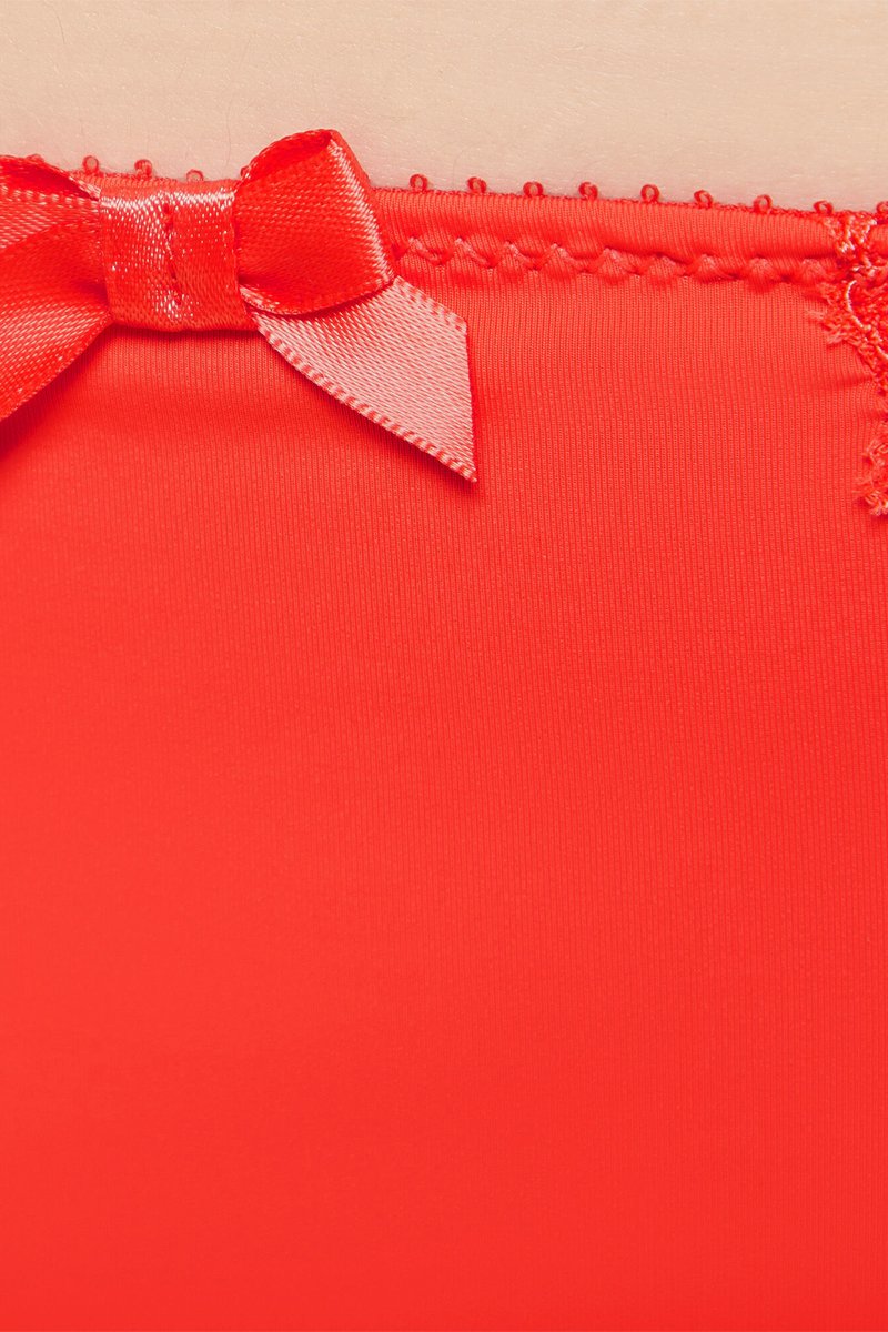 Culotte Success en Dentelle Rouge avec Nœud Satiné Élégante
