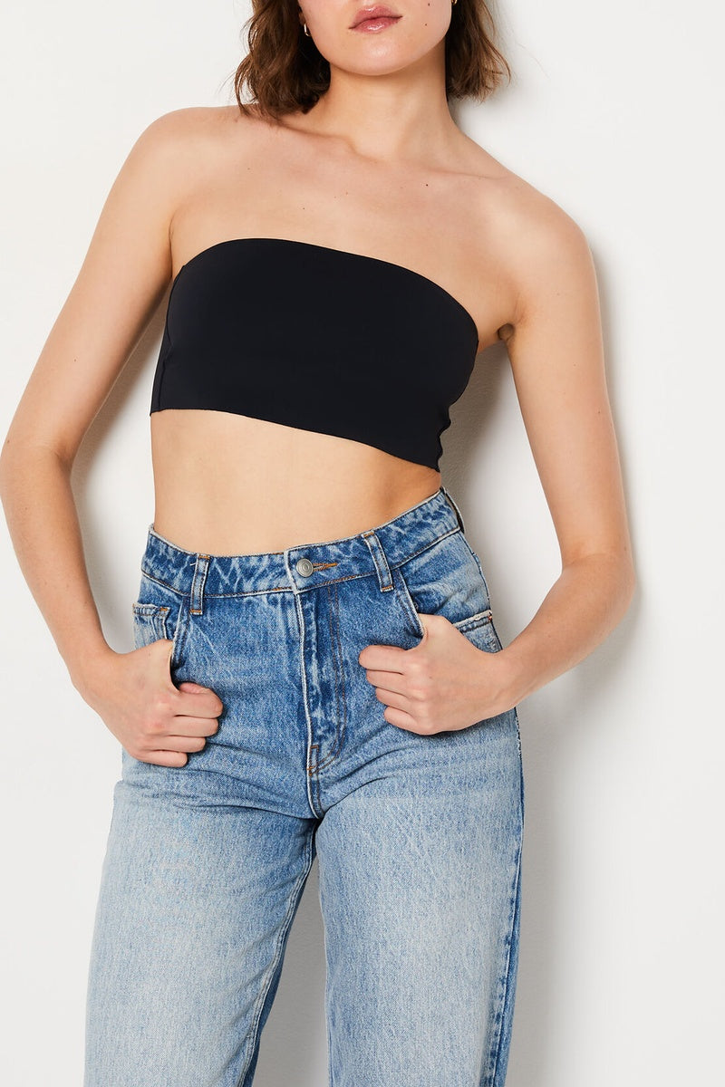 Soutien-gorge bandeau noir sans armatures et bretelles amovibles